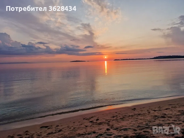 Каравана с навес на Къмпинг Градина, 10 метра от плажа, снимка 13 - Каравани и кемпери - 51590993