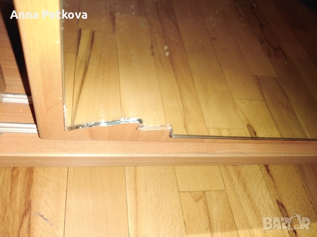 трикрилен гардероб, снимка 3 - Гардероби - 52751275