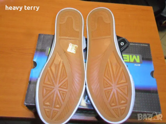 Кецове, чисто нови, No 42, снимка 3 - Кецове - 50017094