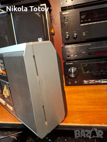 Продава се чисто нов касетофон ITT Touring 350. , снимка 4 - Радиокасетофони, транзистори - 53294134