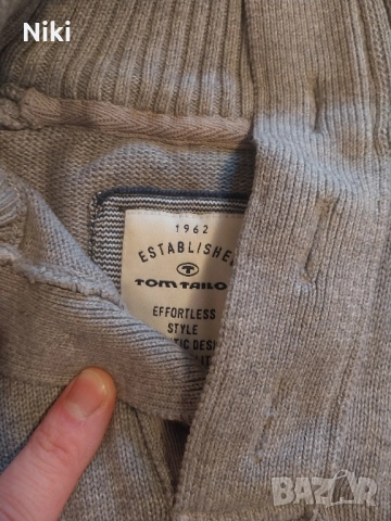 Пуловери от добри марки., снимка 4 - Пуловери - 52475834