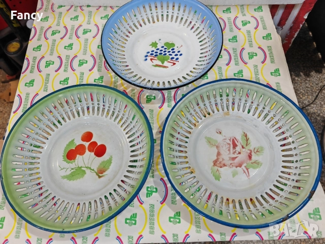 Емайлирани гевгири/панерки , снимка 3 - Съдове за готвене - 52329740