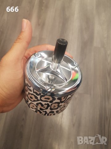 Пепелници, снимка 3 - Декорация за дома - 43291799