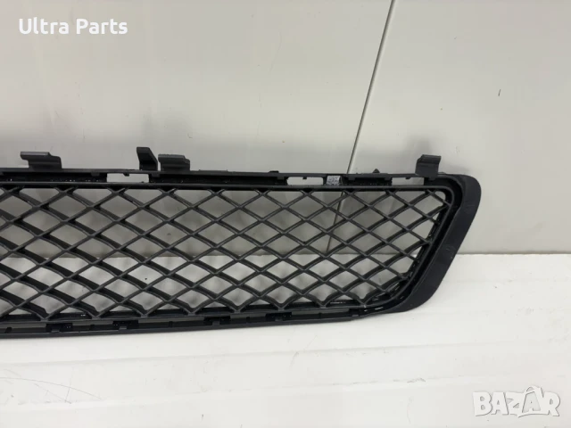 Оригинална центрaлна решетка за Mercedes-Benz W212 E-Class A212 8850023, снимка 4 - Части - 50467809