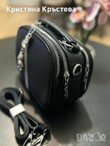 Кожена черна чанта, снимка 2 - Чанти - 53237806