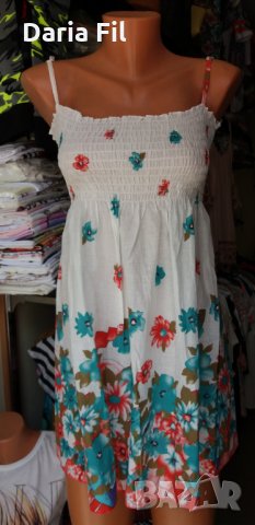 Бяла рокличка/туника на коралови и сини цветчета с ластично бюстие, снимка 1