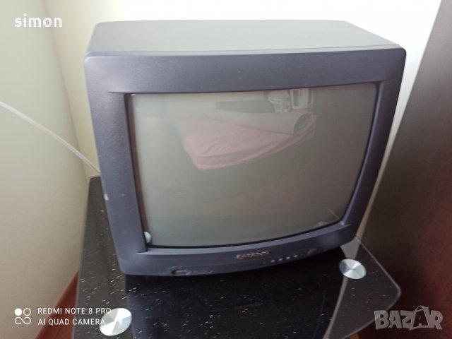 Малки телевизори SHARP, снимка 1 - Телевизори - 35361039