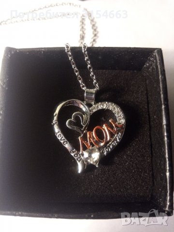 Колие с кристали , снимка 2 - Колиета, медальони, синджири - 39386782