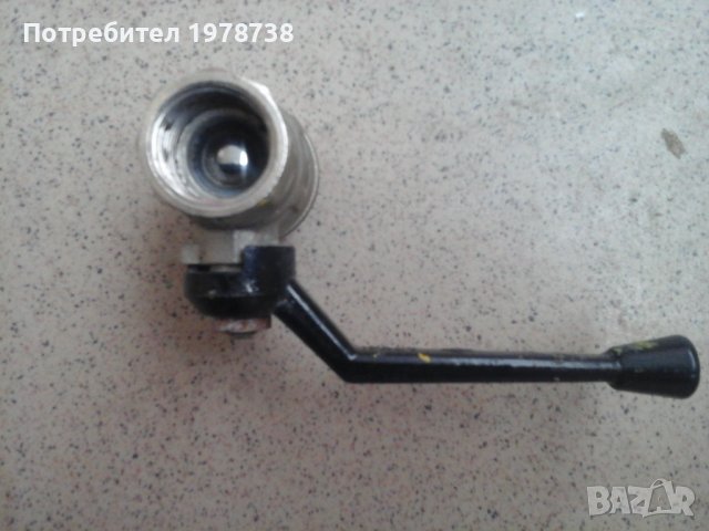 Продавам кранове, снимка 2 - Резервни части за машини - 43179104