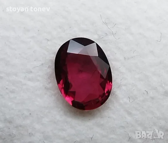 Великолепен червен рубин с рядка VVS чистота - 0.81кт.! Сертифициран! Нов!, снимка 10 - Други - 48298239