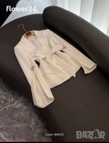 Бяло сако, размер S-M