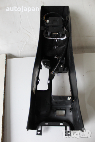 Средна конзола жабка, подлакътник Нисан примера п12 2.0 140кс комби 02г Nissan primera p12 2.0 140hp, снимка 3 - Части - 44862107