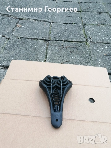 Маркова седалка Medicus с облекчение на простатата , снимка 3 - Части за велосипеди - 53602904