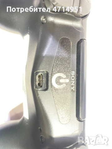 Оригинален джойстик за Ps 4 Pro бял и черен!, снимка 4 - Аксесоари - 53215792