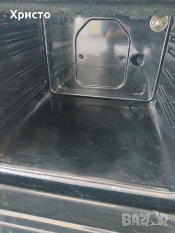 Фурна за вграждане с керамичен плот , снимка 4 - Печки, фурни - 44082835