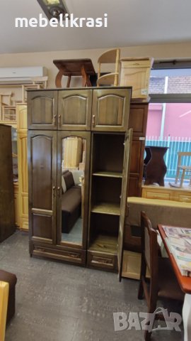 Гардероб трикрилен с огледало-Масив в цвят. Наличен!, снимка 6 - Гардероби - 43128032