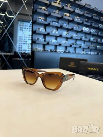 очила с калъф versace, снимка 4 - Слънчеви и диоптрични очила - 50405752