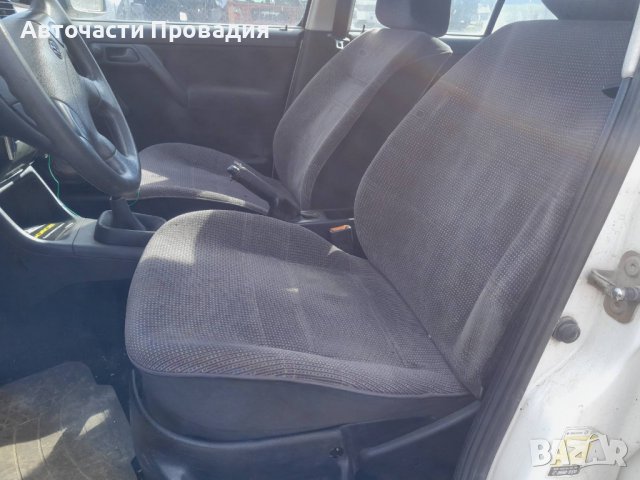 Фолксваген Венто 1,8 mi, 94 г на части, снимка 6 - Автомобили и джипове - 40092419
