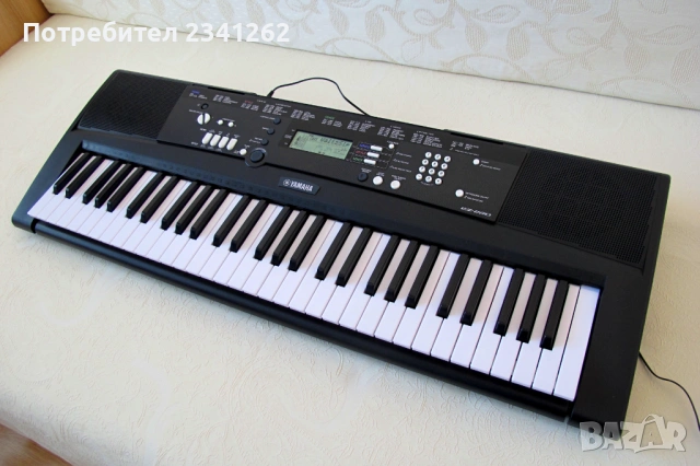 Yamaha – Синтезатор с 5 октави, динамична светеща клавиатура и подарък, снимка 4 - Синтезатори - 53142327