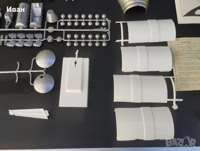 модел на космическия кораб "Восток-1",, снимка 9 - Колекции - 52226159