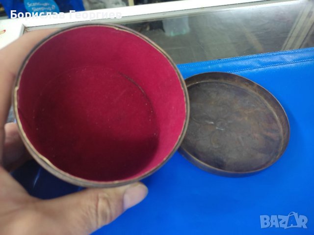 Медна кутия за бижута, снимка 4 - Антикварни и старинни предмети - 39327574