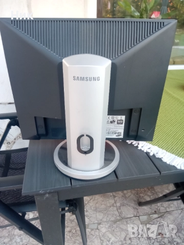 Монитор 17 инча