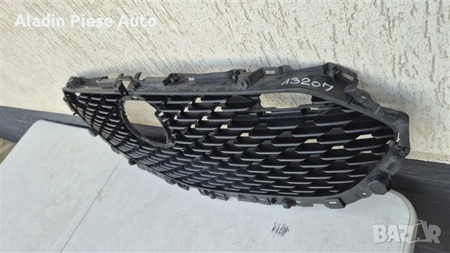 Радиаторна решетка Mazda 3 година 2019 2020 2021 2022 2023 2024 код BCKA50711, BCKA-50711 , снимка 2 - Аксесоари и консумативи - 50544039