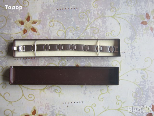 Страхотна гривна верига благородна стомана в кутия , снимка 5 - Гривни - 33122842