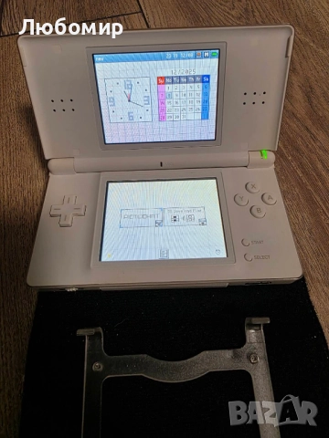 Конзоала Nintendo DS lite