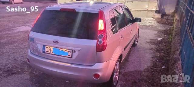 Фиеста 1.6,100кс 2007г, снимка 8 - Автомобили и джипове - 52868529