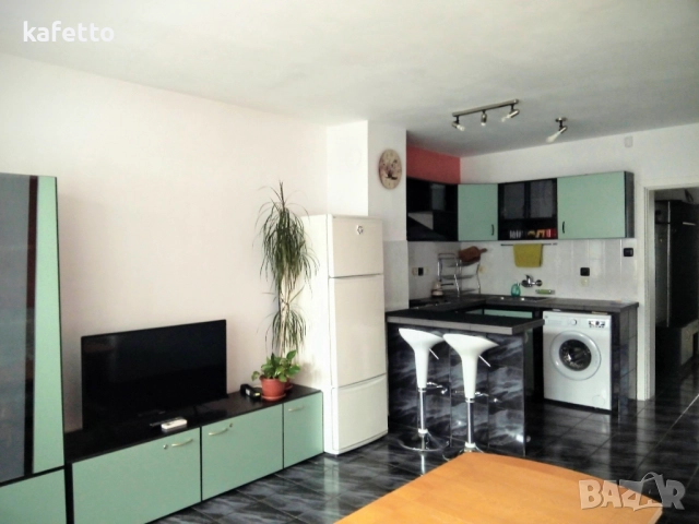 Тристаен апартамент зад Спортна зала , снимка 2 - Апартаменти - 51518257