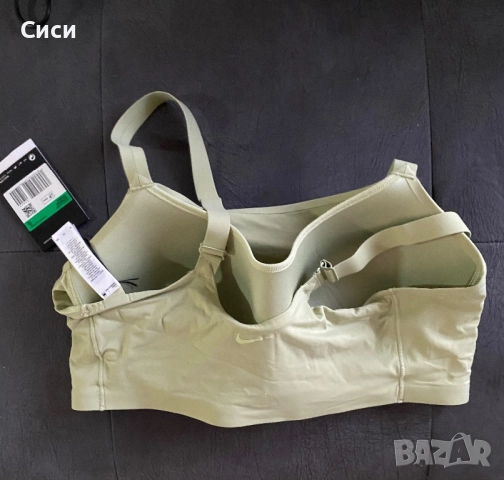 Nike спортно бюстие, снимка 3 - Корсети, бюстиета, топове - 52427767