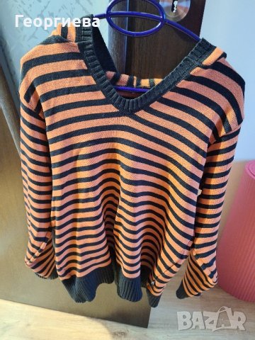 Продавам дамски пуловер , снимка 1 - Блузи с дълъг ръкав и пуловери - 43182051