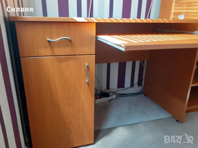 Бюро, снимка 3 - Работни маси и бюра - 37421478