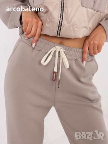 Дамски ежедневен комплект от две части с брошки, 5цвята , снимка 15 - Комплекти - 52860330