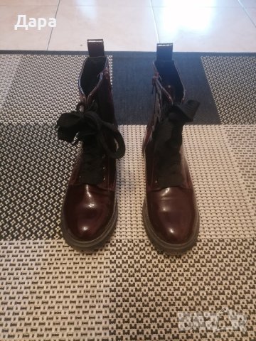 Лачени боти в бордо