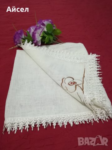 Нов тишлайфер с дантела, снимка 3 - Покривки за маси - 27354083