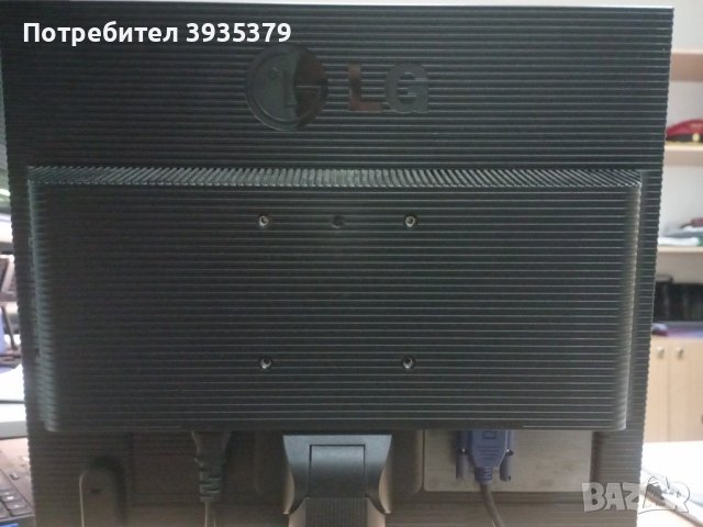 Монитори за компютър 17" и 19", снимка 3 - Монитори - 43573924