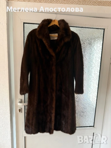 Елегантно дамско палто от естествена кожа с косъм