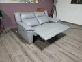 Сив кожен диван двойка с електрически релаксиращ механизъм, снимка 10