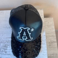 Черна кожена бейзболна шапка с пайети и буквата А 🖤🖤🖤, снимка 2 - Шапки - 43840298