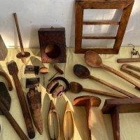 Голям лот дървени предмети (рамка, лъжици, кутия и т.н), снимка 5 - Антикварни и старинни предмети - 43924147