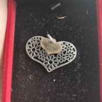 Сребърна висулка сърце с цветя (2), снимка 1 - Колиета, медальони, синджири - 37437634