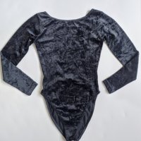 Дамско кадифено боди с отворен гръб, снимка 1 - Блузи с дълъг ръкав и пуловери - 32598025