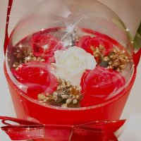 Луксозна подаръчна кутия с вечни ароматни сапунени рози роза кошница букет , снимка 3 - Романтични подаръци - 37873675