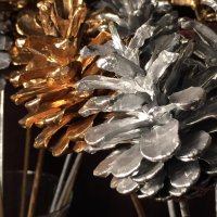 🧡 LOVE MANDARINE "GOLD & SILVER" 🍊 Ръчна изработка ⚒️ Цветя 🌼 от шишарки 🎄, снимка 6 - Декорация за дома - 35050462