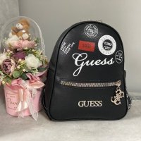 Дамска раничка Guess Код 809, снимка 1 - Раници - 40665838