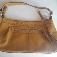 Нова кожена чанта Marks & Spencer, снимка 2 - Чанти - 27980790