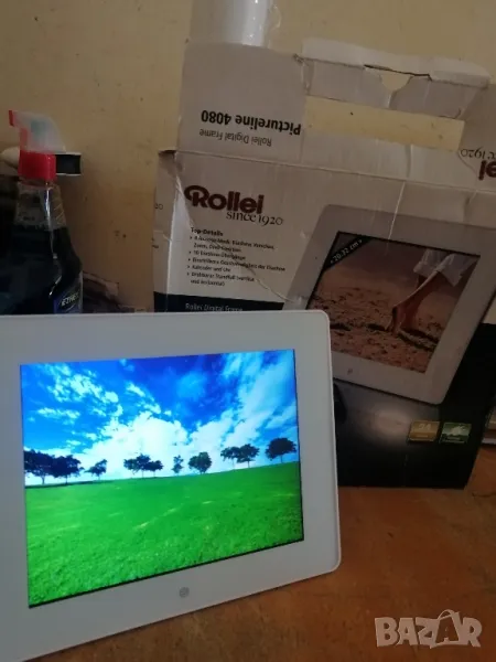 Цифрова фоторамка 8 инча, снимка 1