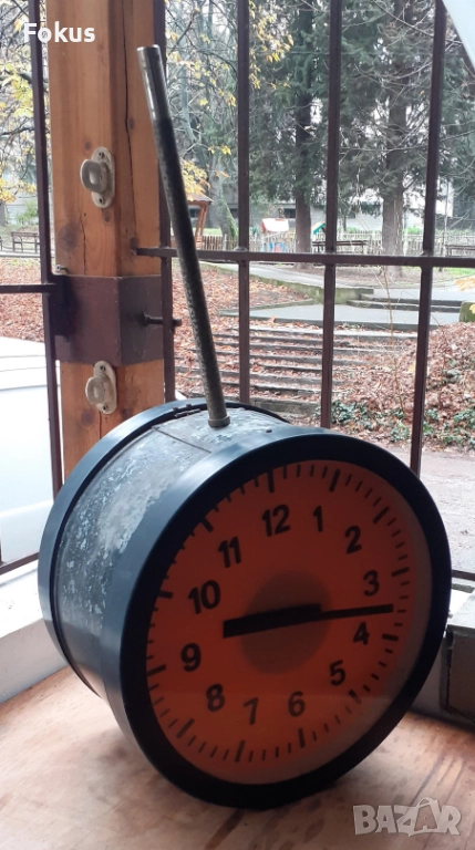 Голям български индустриален гаров електрически часовник, снимка 1